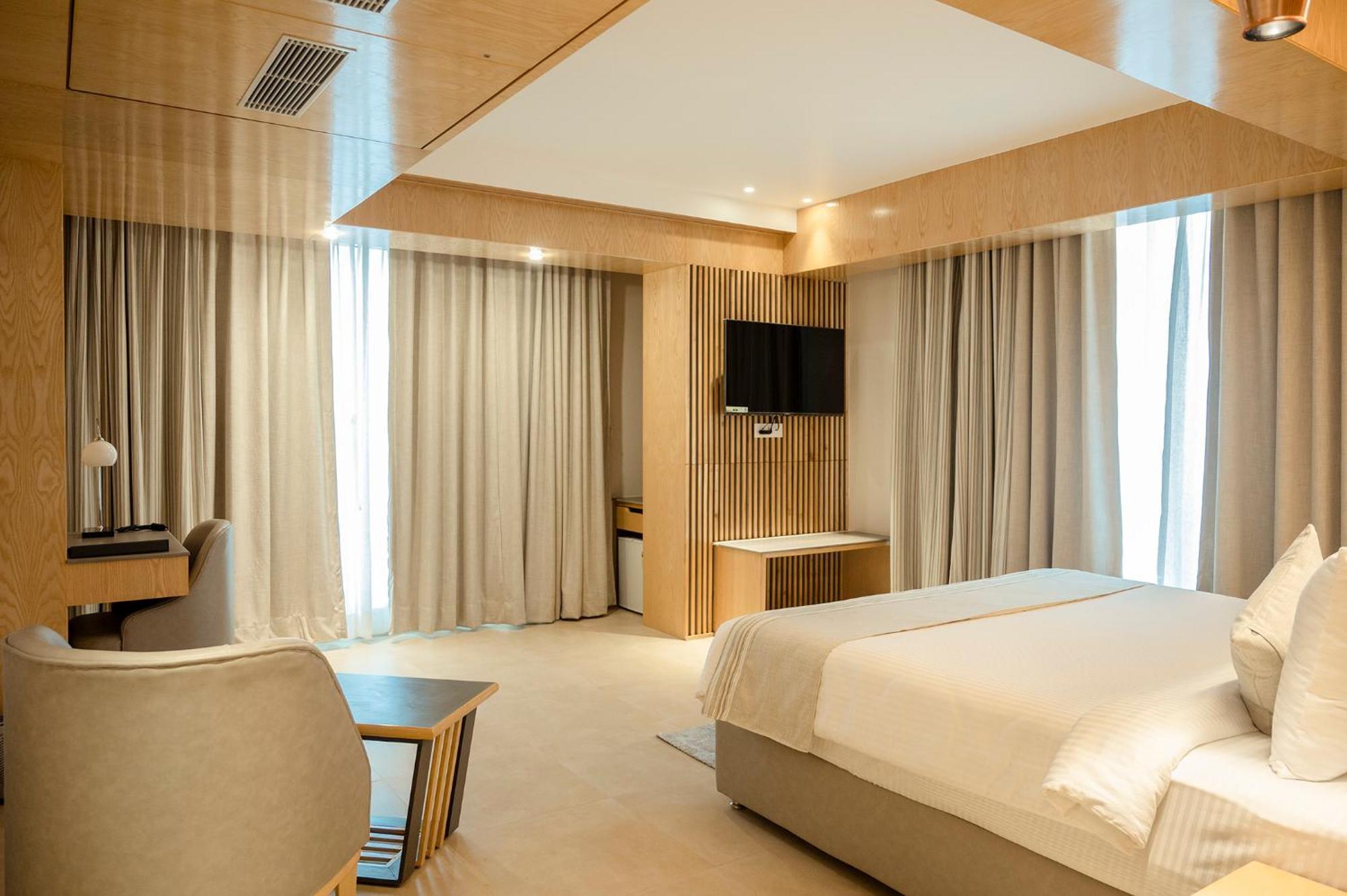 Hotel Lake View Baharampur ภายนอก รูปภาพ