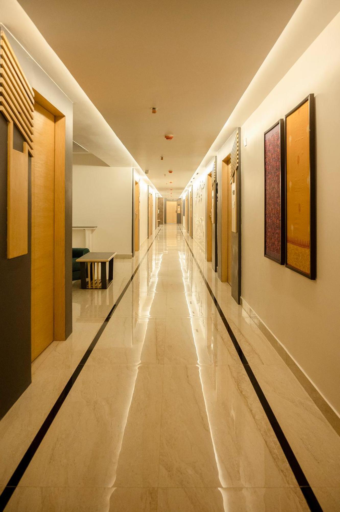 Hotel Lake View Baharampur ภายนอก รูปภาพ